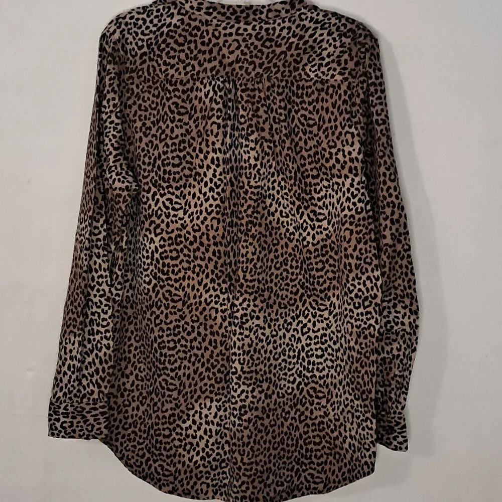 Lands' End Women's Size Medium Animal Print 1/2 Button Sleep Shirt